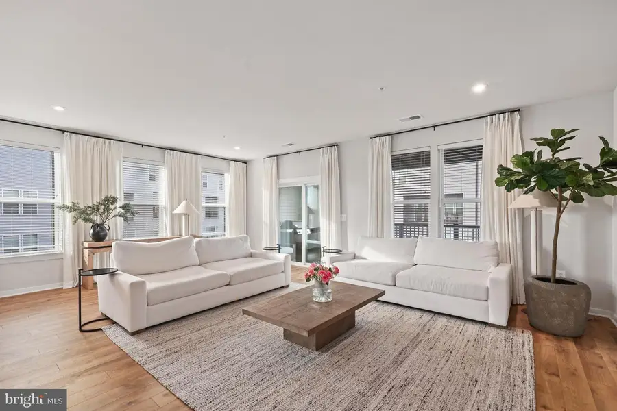 44483 Wolfhound Sq, Ashburn, VA 20147 - Image #3