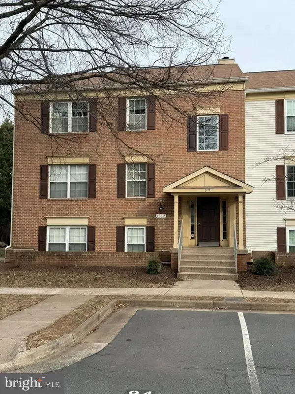 1112 Huntmaster Ter Ne #202, LEESBURG, VA 20176