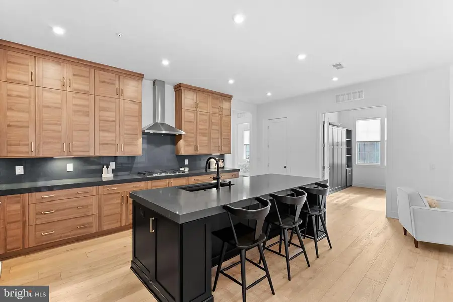 22171 Springside Ter #400, Ashburn, VA 20148 - Image #3