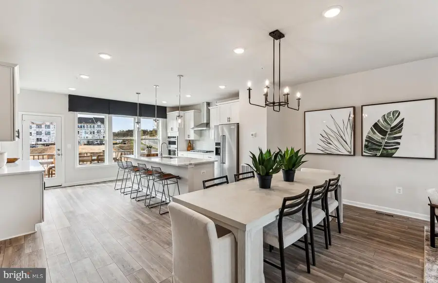 18310 Blythe Crossing Ter, Leesburg, VA 20176 - Image #3