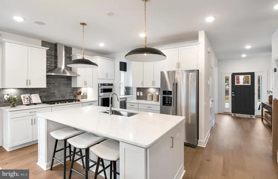 18288 Battlefield Crossing Ln, Leesburg, VA 20176 - Image #3