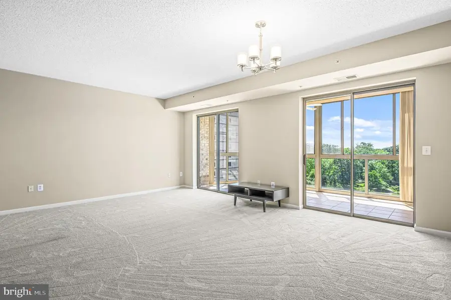 19355 Cypress Ridge Ter #802, Leesburg, VA 20176 - #3