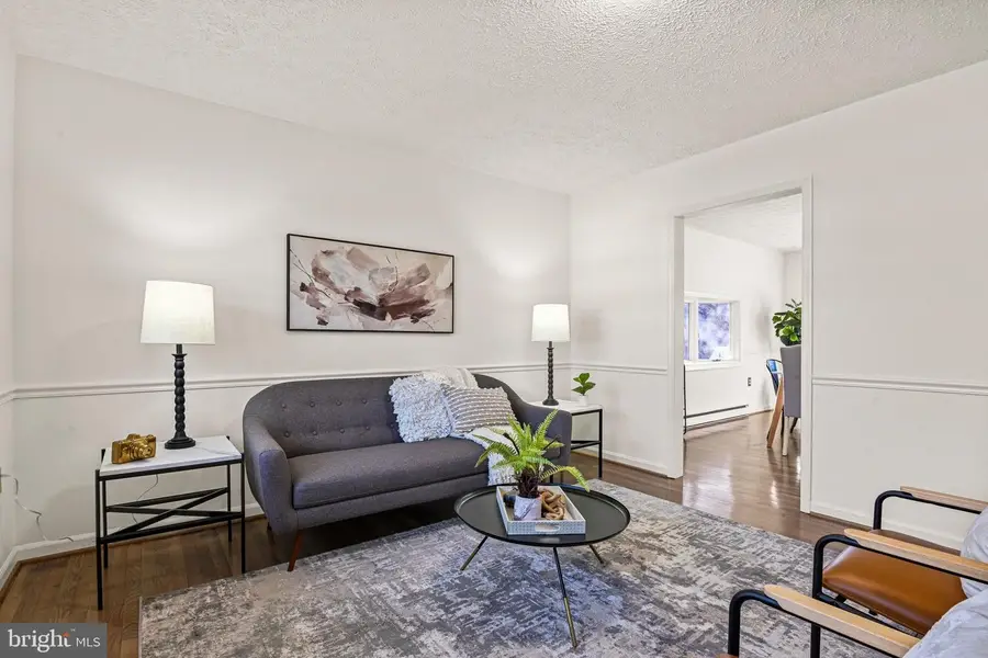 503 E Charlotte St, Sterling, VA 20164 - Image #2