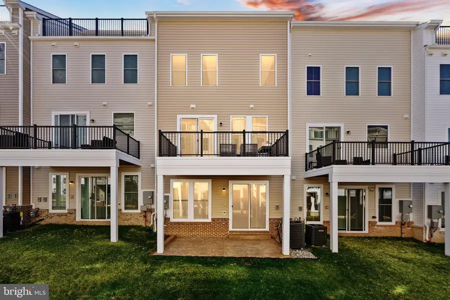 23062 Copper Tree Ter, Ashburn, VA 20148 - Image #2