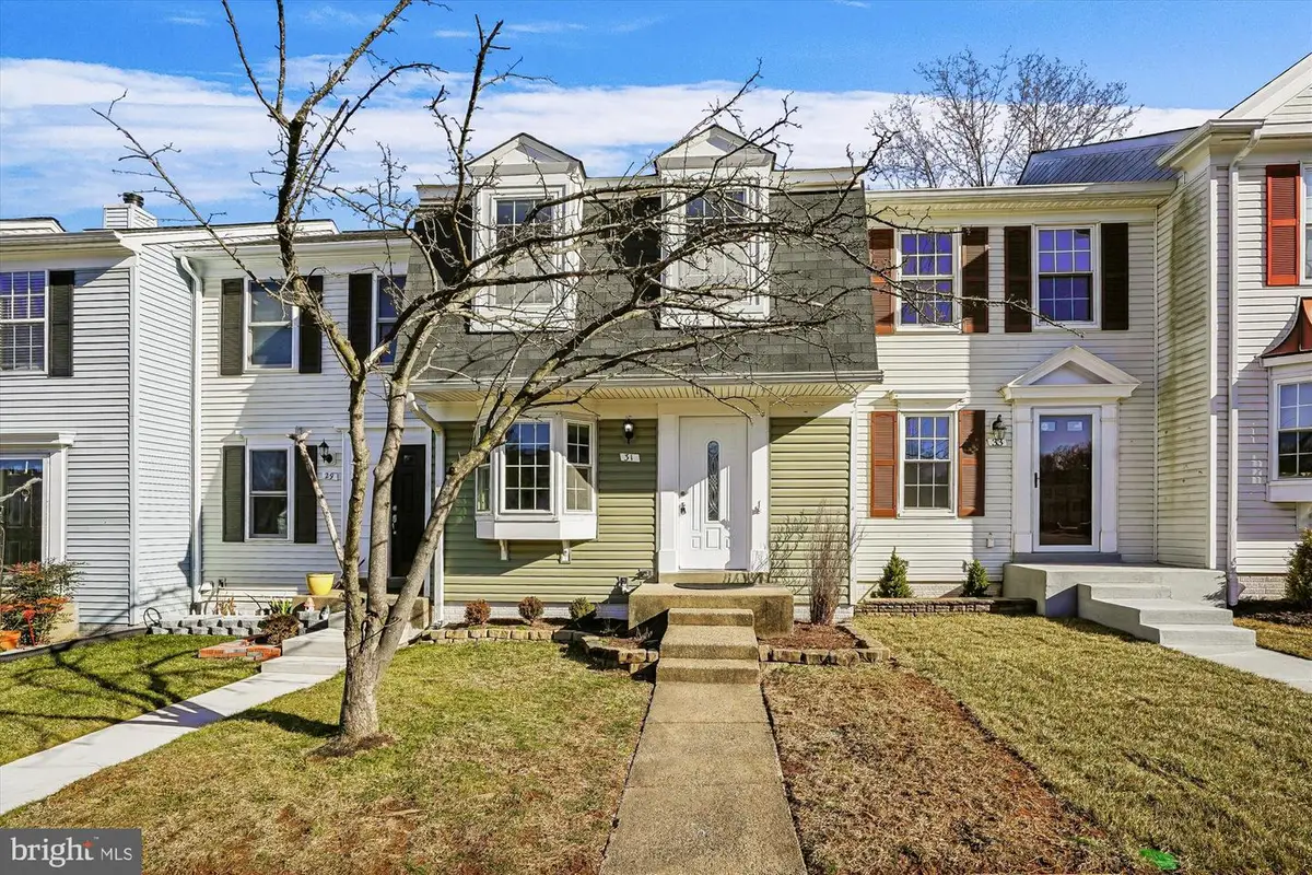 31 Quincy Ct, Sterling, VA 20165 - Image #1