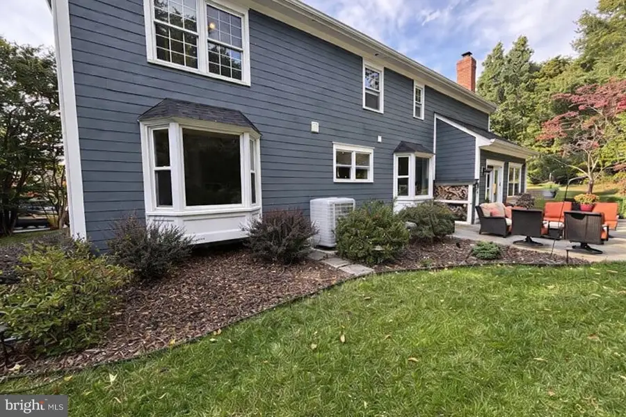 20408 Altavista Way, Ashburn, VA 20147 - Image #2