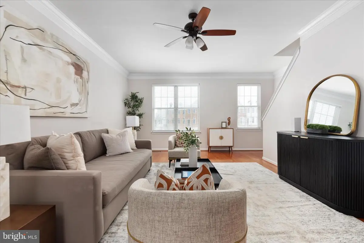 42824 Nations St, Chantilly, VA 20152 - Image #1