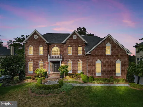 19598 Saratoga Springs Pl, ASHBURN, VA 20147