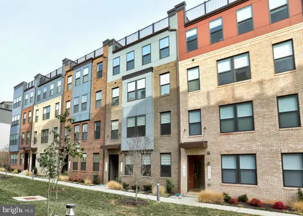 44531 Wolfhound Sq, ASHBURN, VA 20147