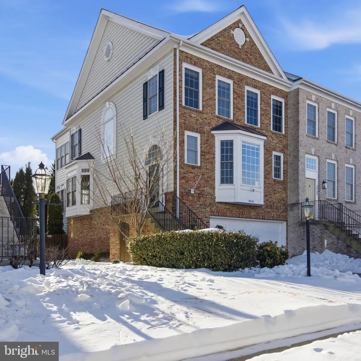 18544 Pineview Sq, Leesburg, VA 20176 - #1