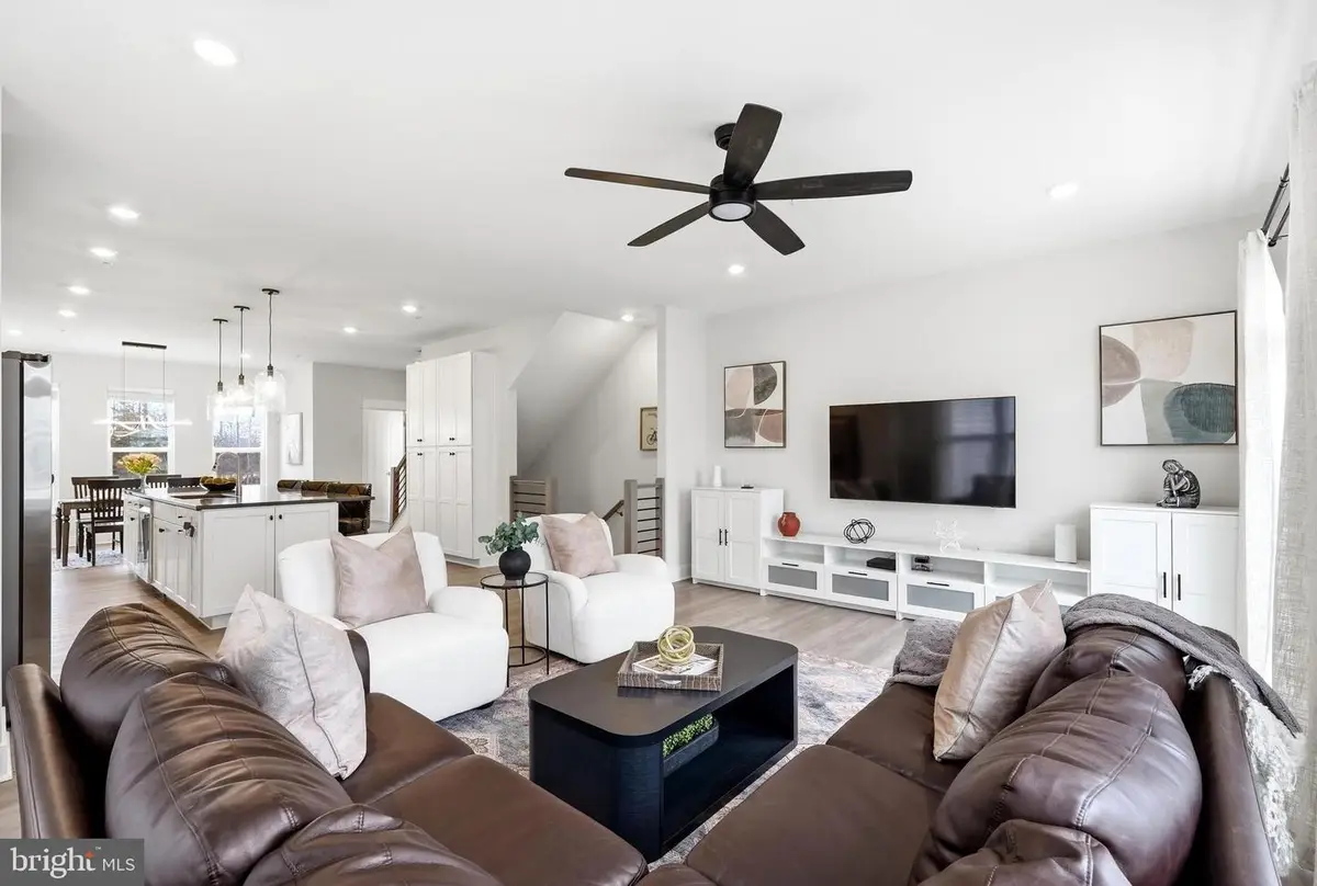 22801 Tawny Pine Sq, Brambleton, VA 20148 - #1