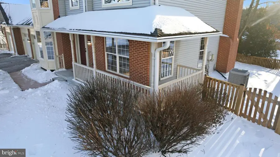 613 Brian Thomas Ct Se, Leesburg, VA 20175 - Image #3