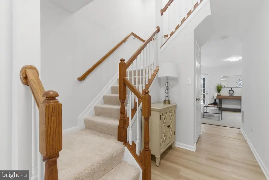 21946 Thompson Sq, Sterling, VA 20166 - #2