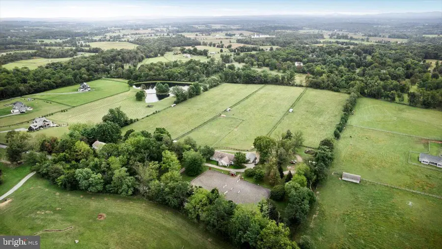 19606 Ridgeside Rd, Bluemont, VA 20135 - #3