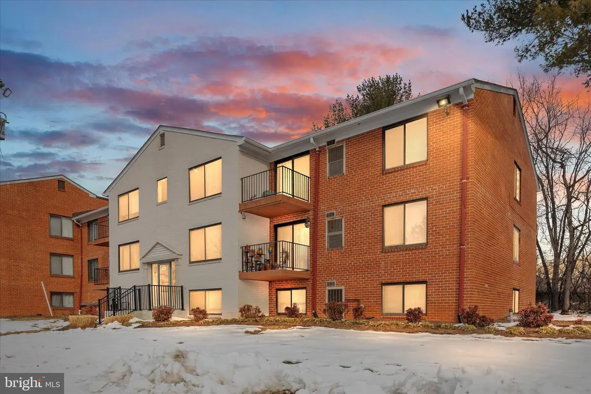 125-i Clubhouse Dr Sw #1, Leesburg, VA 20175 - #1