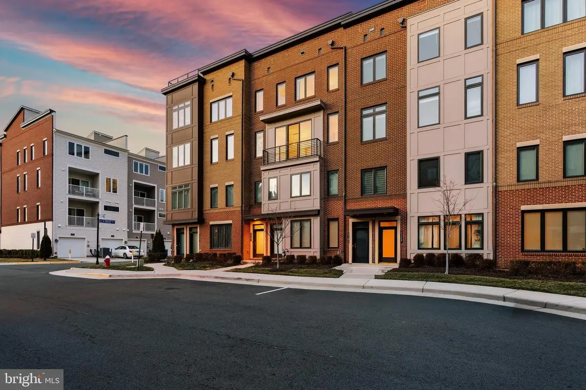 43182 Mongold Sq, Ashburn, VA 20148 - #1