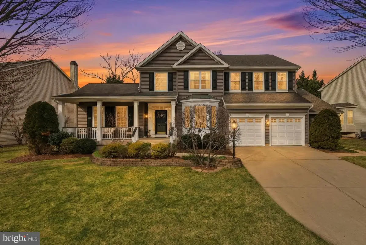 20807 Fenwick Dr, Ashburn, VA 20147 - #1