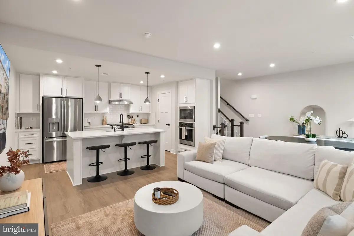 42595 Pitlochry Ter, Sterling, VA 20166 - #1