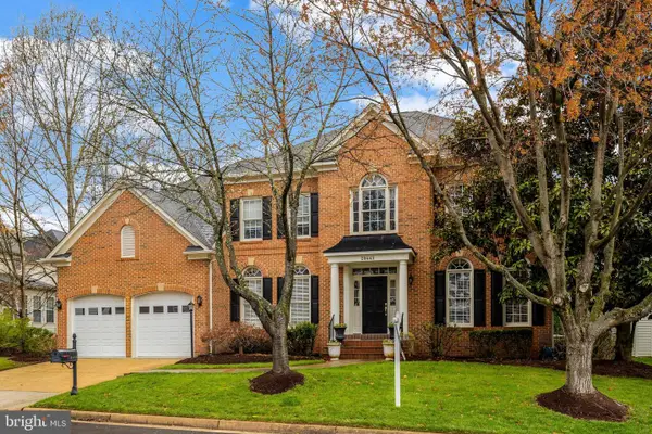 20443 Cliftons Point St, STERLING, VA 20165