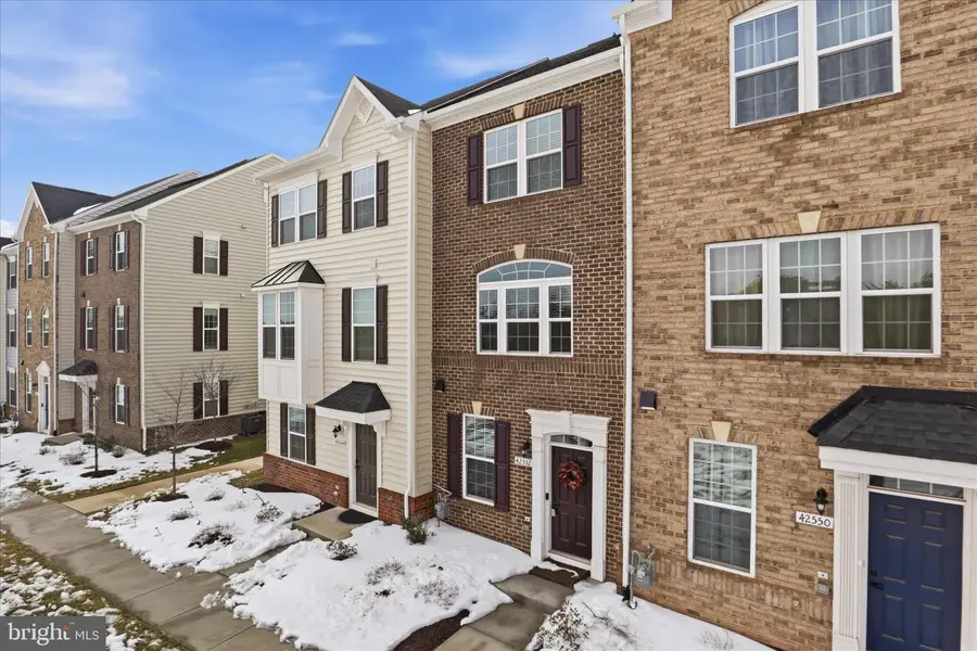 42552 Antonia Ter, Sterling, VA 20166 - #2