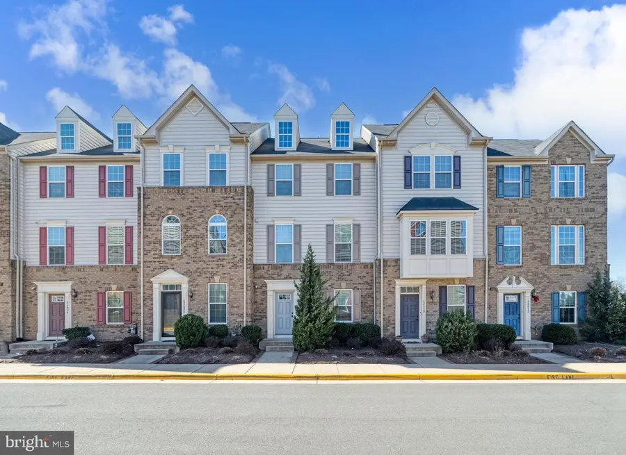 42628 Freistadt Sq, Sterling, VA 20166 - #2