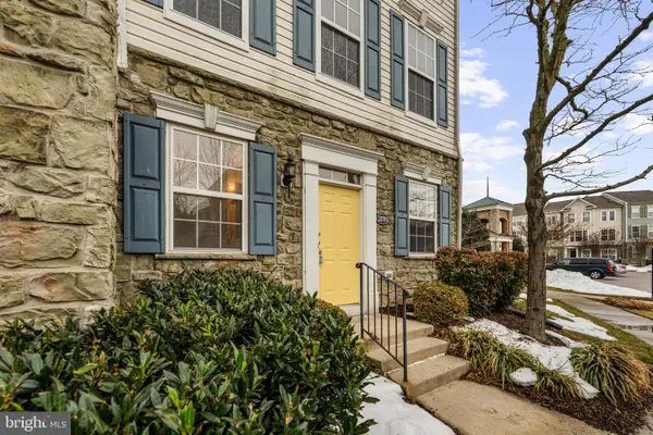 21781 Findon Ct, ASHBURN, VA 20147