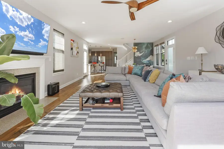 42315 Spring Dew Dr, Brambleton, VA 20148 - #2