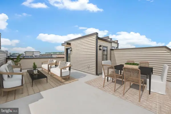 22129 Little Mount Ter, ASHBURN, VA 20148