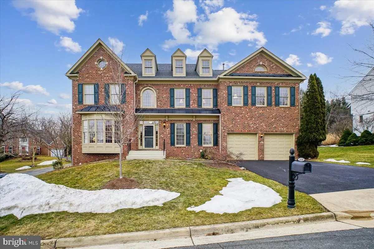 21338 Fairhunt Dr, Ashburn, VA 20148 - #1
