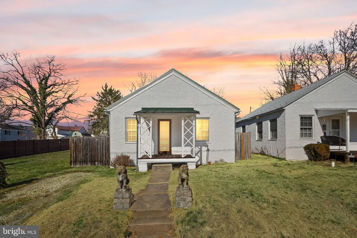 224 South St Se, Leesburg, VA 20175 - #1