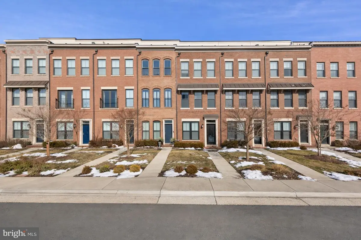 23000 Lavallette Sq, Brambleton, VA 20148 - #1