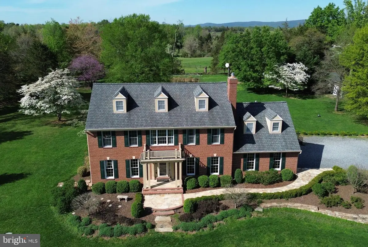 11929 Folly Ln, Lovettsville, VA 20180 - #1