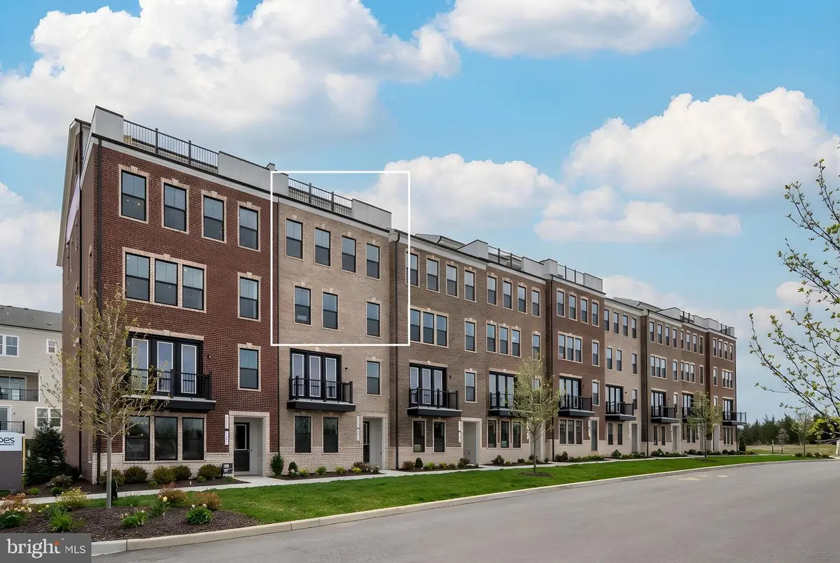 20869 Murry Falls Ter, Ashburn, VA 20147 - #1