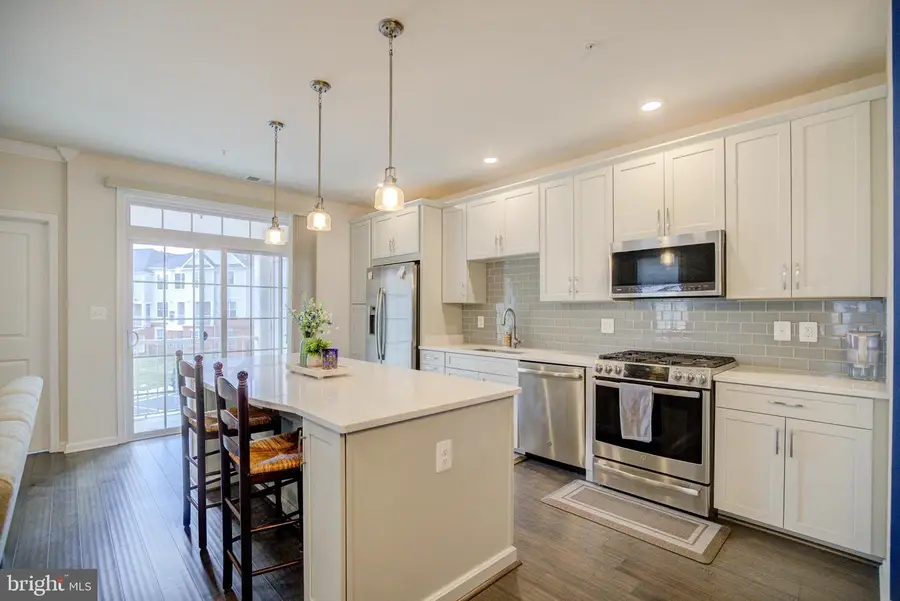 43032 Stuarts Glen Ter #106, Ashburn, VA 20148 - #3