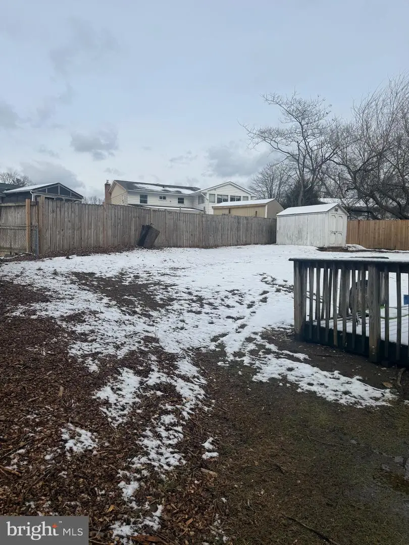 703 E Dickenson Ct, Sterling, VA 20164 - #2