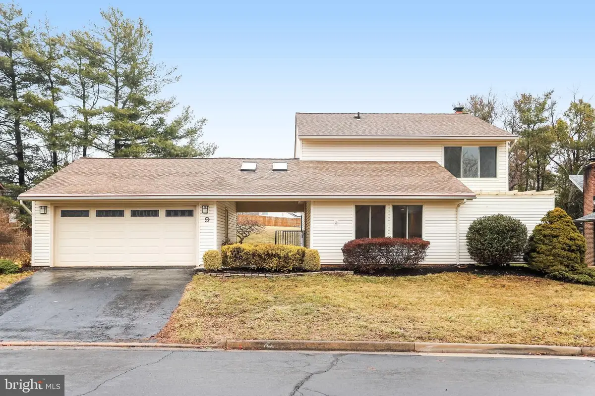 9 Wrightwood Pl, Sterling, VA 20164 - #1