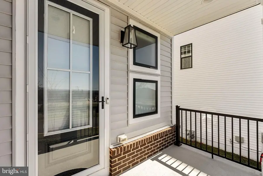 21340 Rainier Ln, Broadlands, VA 20148 - #3