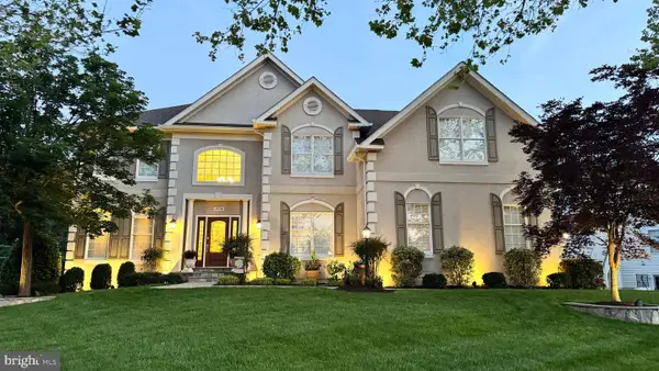 25708 Howerton Dr, CHANTILLY, VA 20152