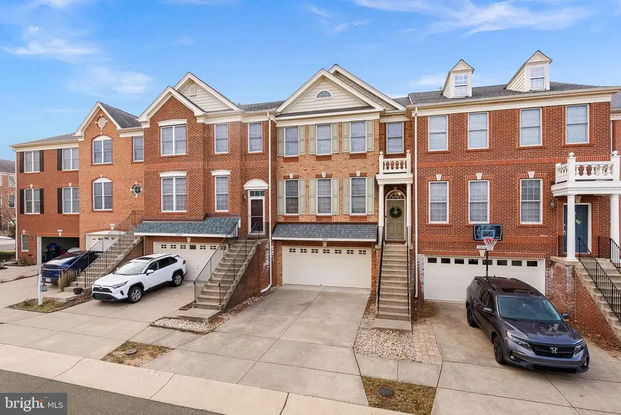 25631 Anthem Ter, Chantilly, VA 20152 - #2