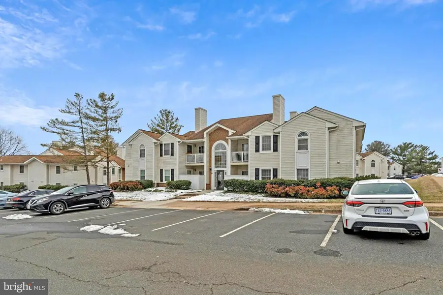 119 Westwick Ct #6, Sterling, VA 20165 - #2