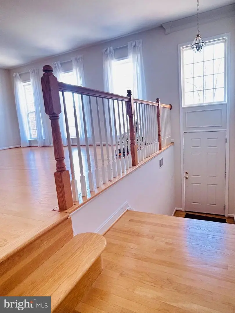 45798 Mountain Pine Sq, Sterling, VA 20166 - #3