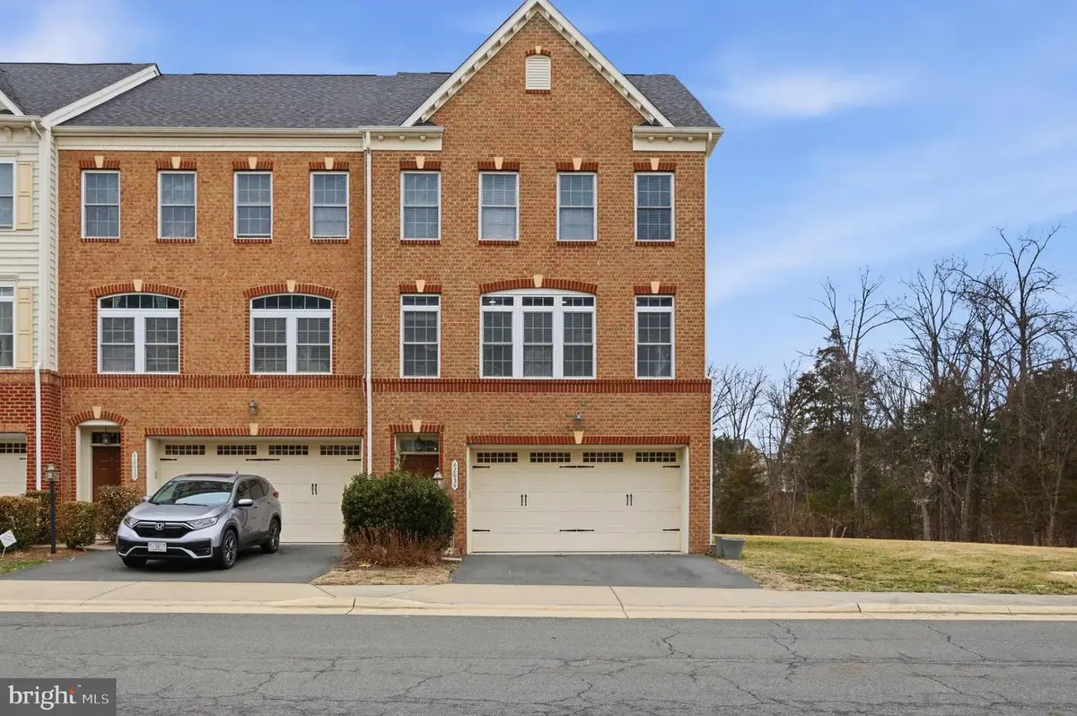 42634 Offenham Ter, Chantilly, VA 20152 - #1