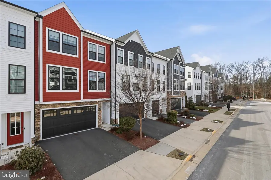 25429 Hartland Orchard Ter, Chantilly, VA 20152 - #3