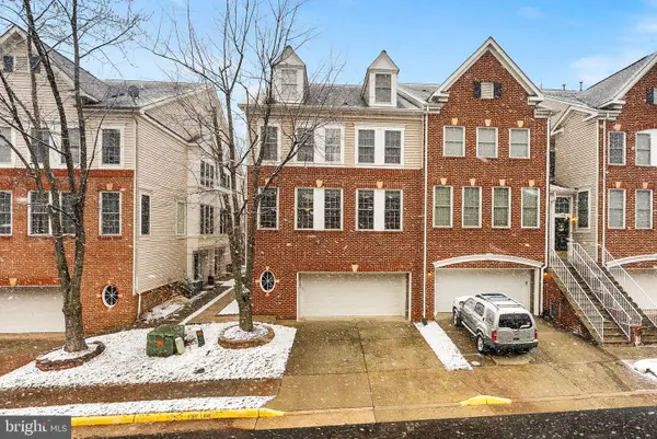 46185 Cecil Ter, STERLING, VA 20165