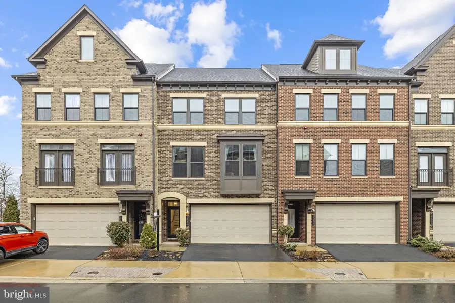 22296 Cornerstone Crossing Ter, Ashburn, VA 20148 - #2