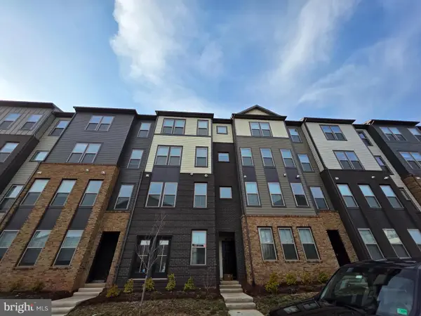 45916 Swallow Ter, STERLING, VA 20165