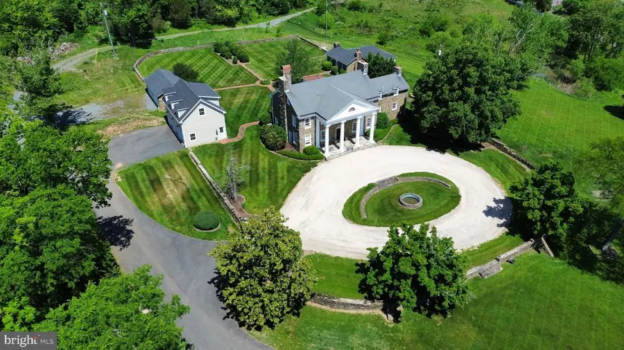 17781 Roxbury Hall Rd, Leesburg, VA 20175 - #2