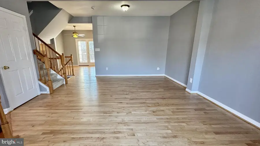 43245 Stillforest Ter, Ashburn, VA 20147 - #3