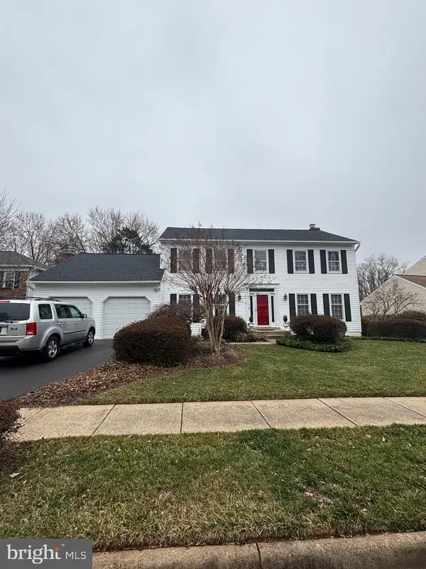 105 Copper Ct, POTOMAC FALLS, VA 20165