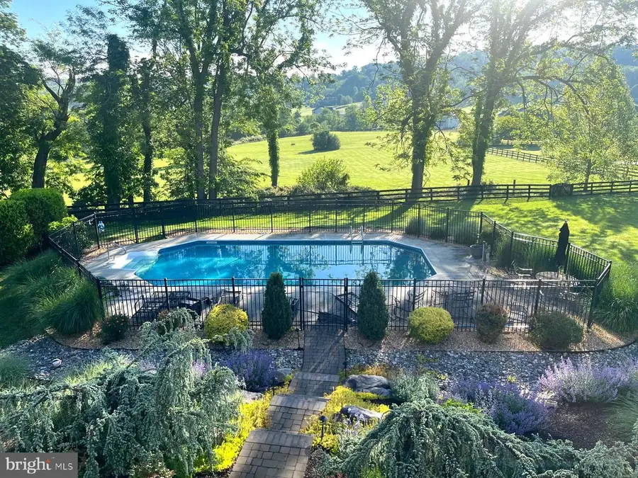 15094 Bankfield Dr, Waterford, VA 20197 - #3